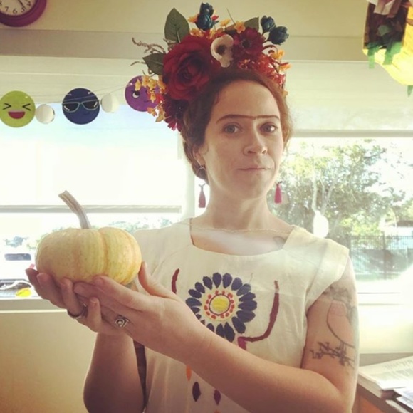 Meet your Posher, Hope - Picture 2 of 7